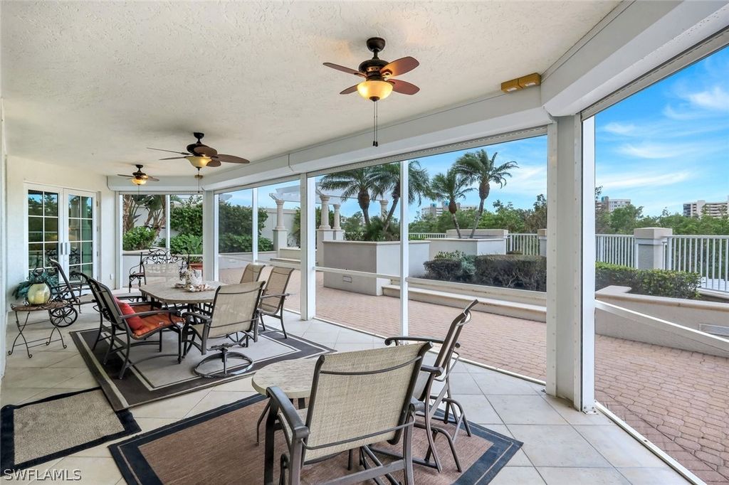 295 Grande Way T 03, Naples