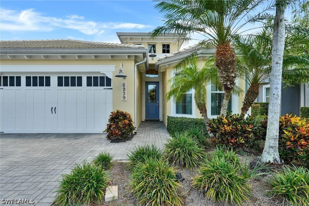 6939 Cay Ct, Naples