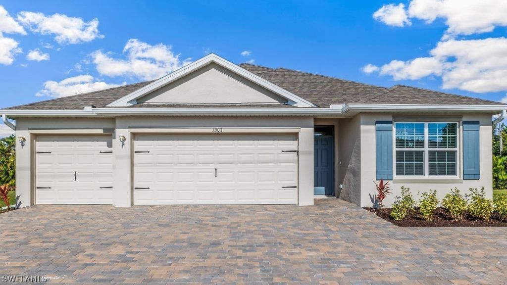 1308 Ne 1st Pl, Cape Coral