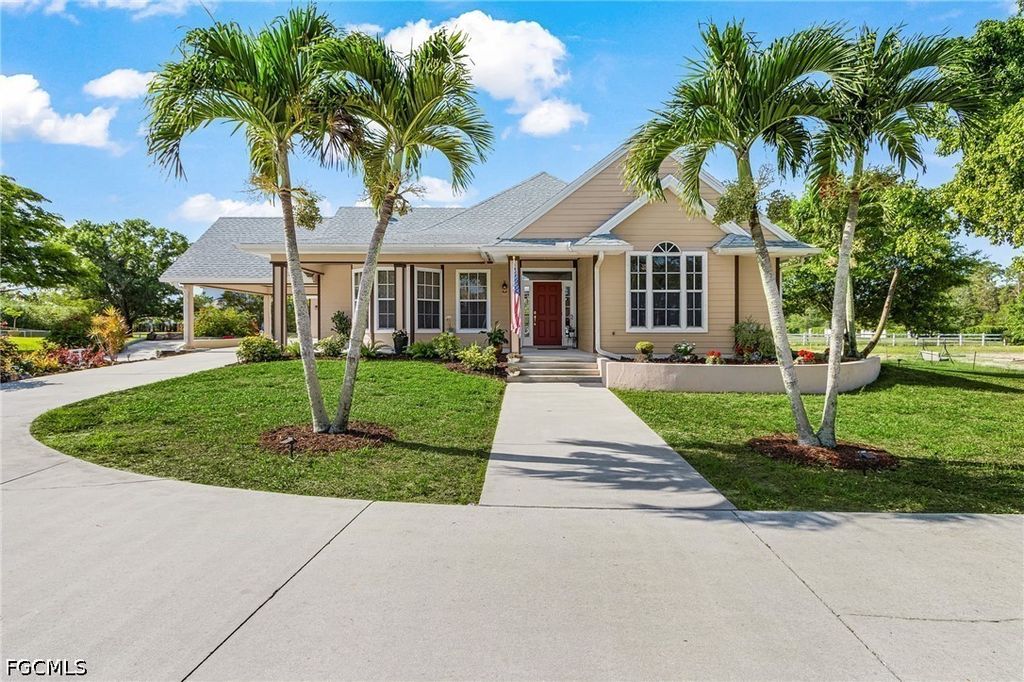 8930 Penzance Blvd, FORT MYERS