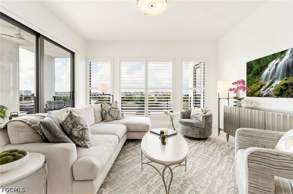1111 Central Ave 507, Naples
