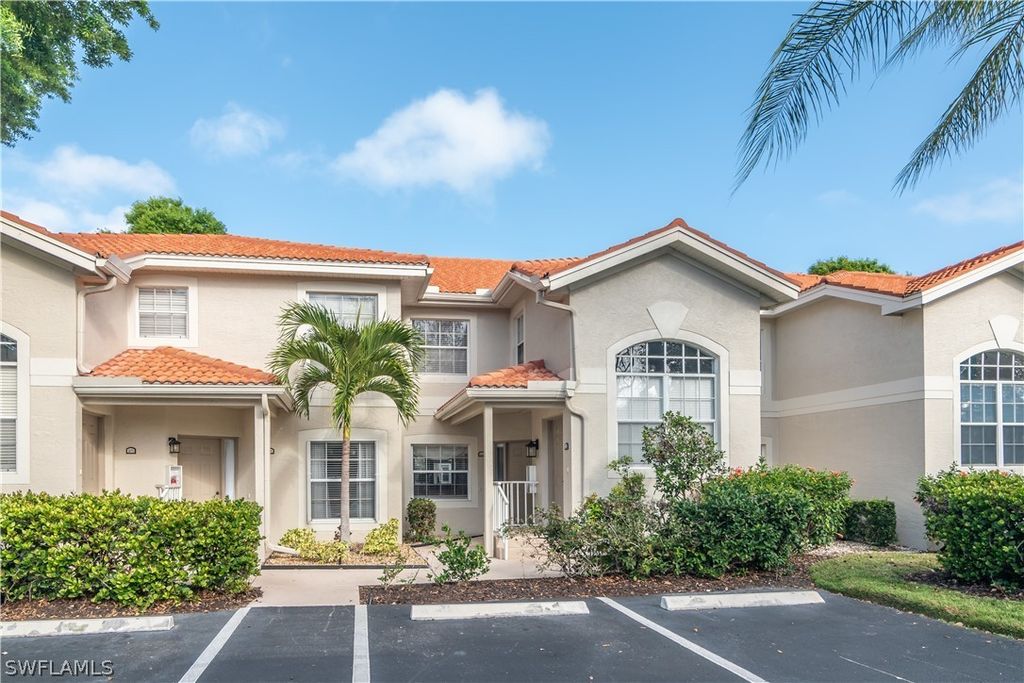 2585 Old Groves Rd L102, Naples