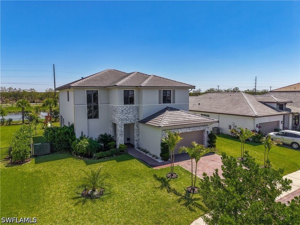 4970 Jovanne St, AVE MARIA