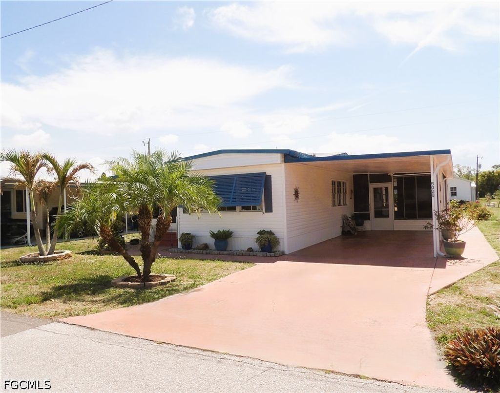 5020 Forest Park Dr, NORTH FORT MYERS