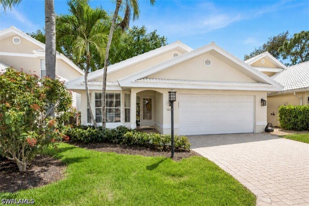 1562 Weybridge Cir 31, NAPLES