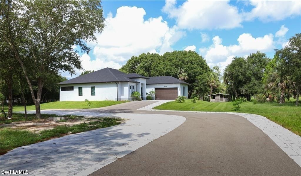 109 14th St Se, NAPLES