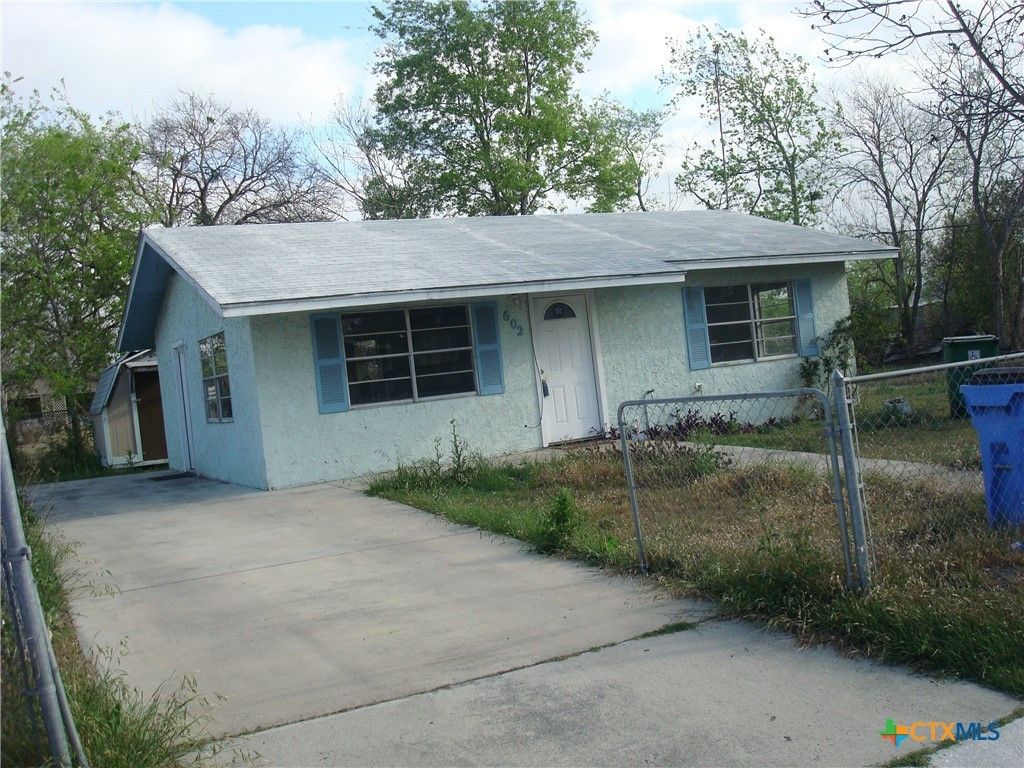 602 Silva Street, Seguin