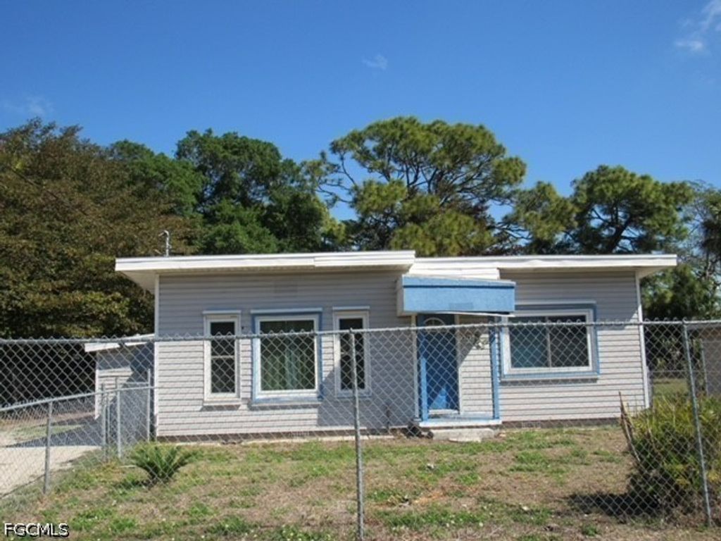 2365 Canal St, Fort Myers