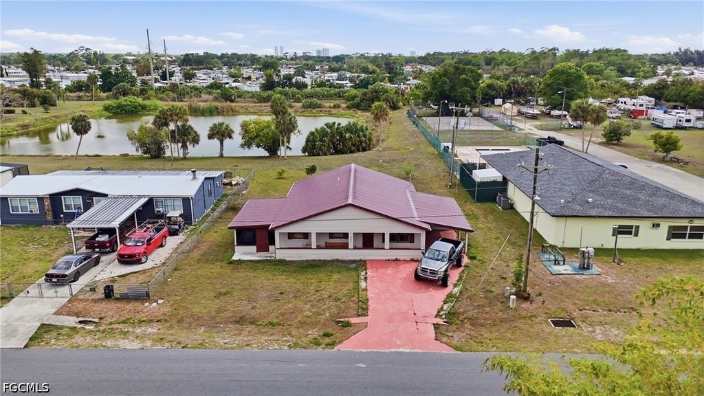 2405 Zoysia Ln, NORTH FORT MYERS