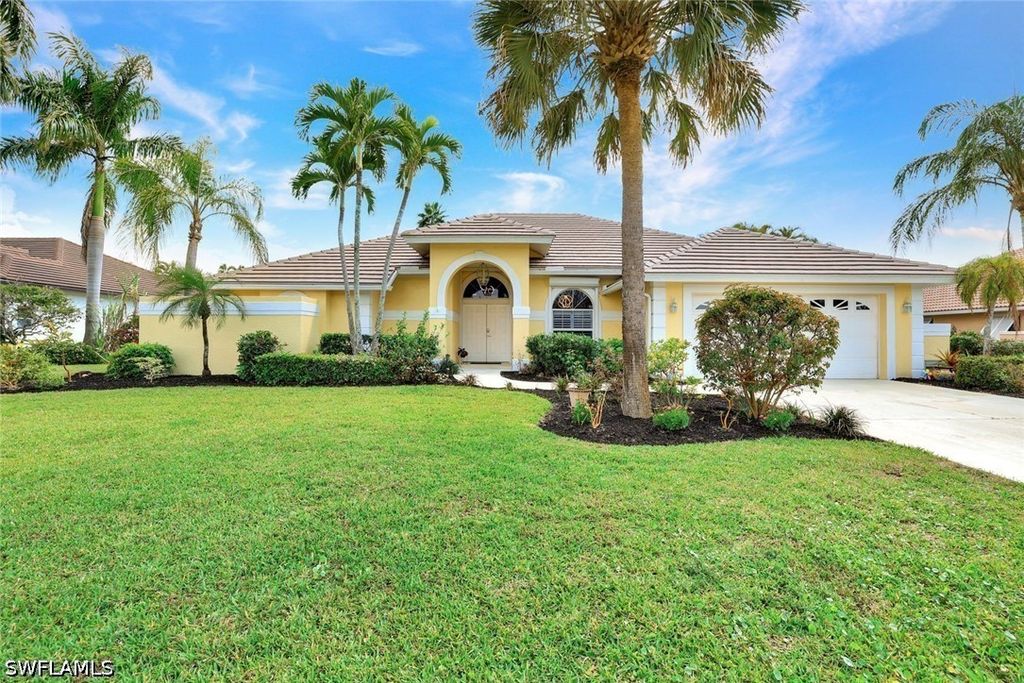 9820 Alhambra Ln, Bonita Springs