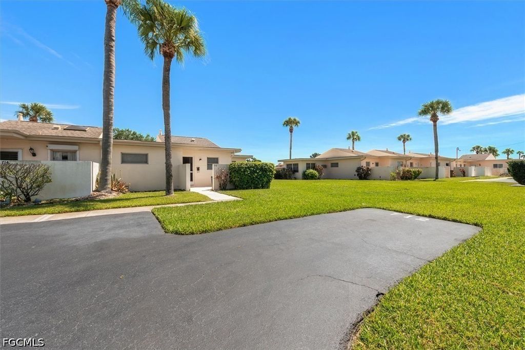 712 Joel Blvd, LEHIGH ACRES