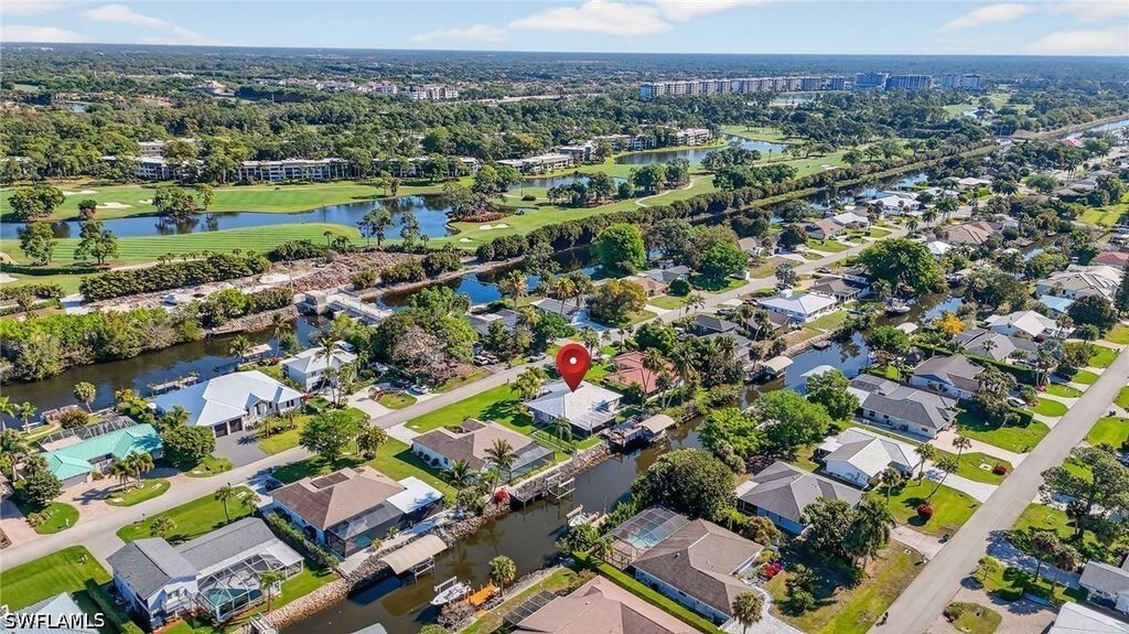 2424 Longboat Dr, Naples