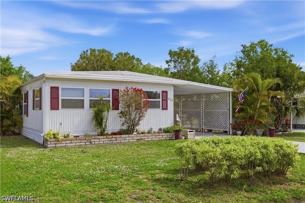 857 Manatee Rd, Naples