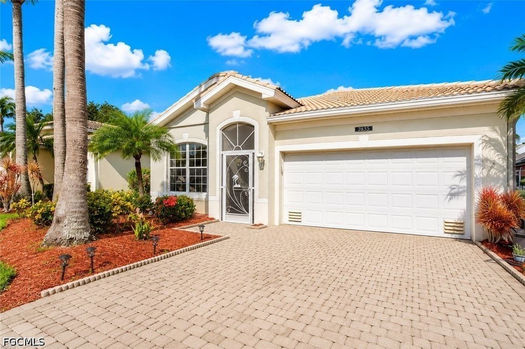 7928 Summer Lake Ct, FORT MYERS