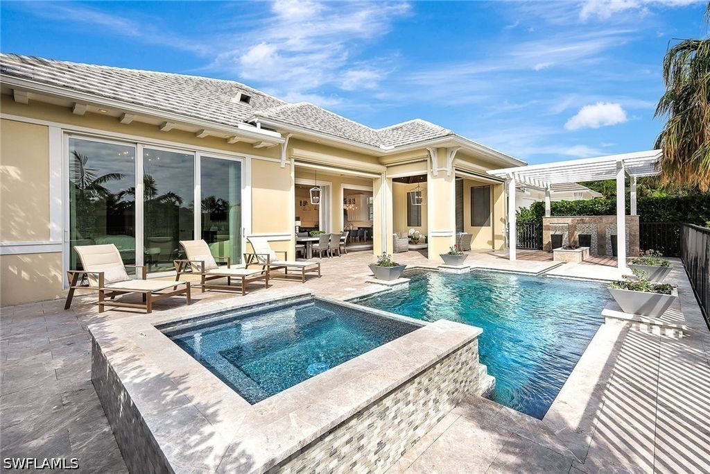3208 Kumamoto Ln, Naples