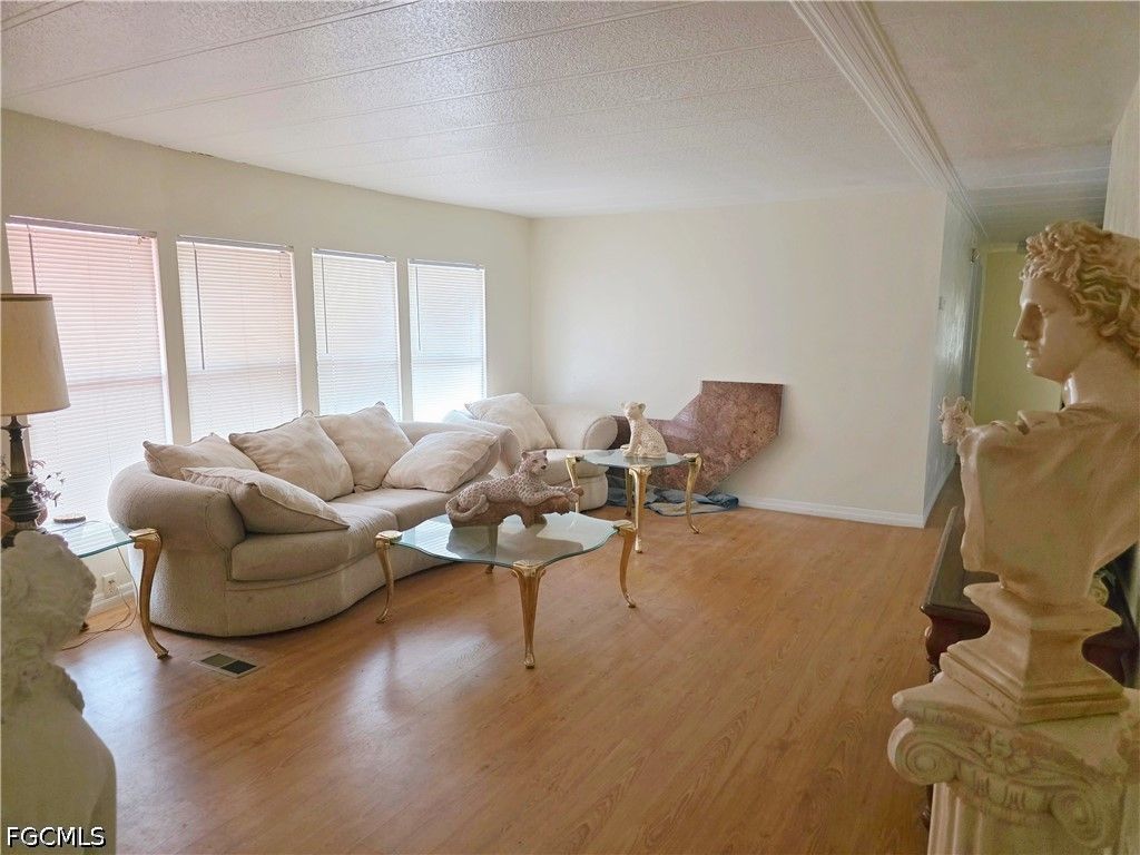 8290 Nault Rd, NORTH FORT MYERS