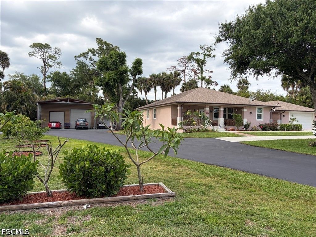 92 Evergreen Rd, NORTH FORT MYERS