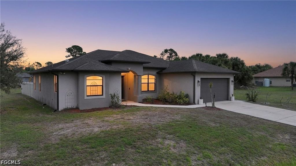 1480 Wise Dr, North Port