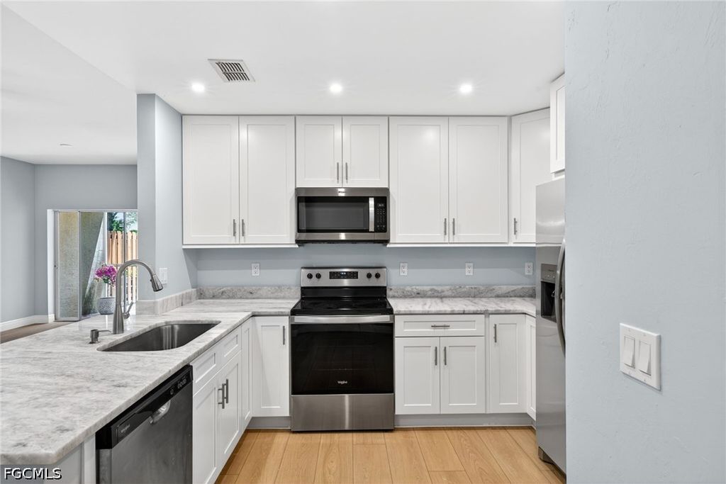 4109 Bellasol Cir 1113, FORT MYERS