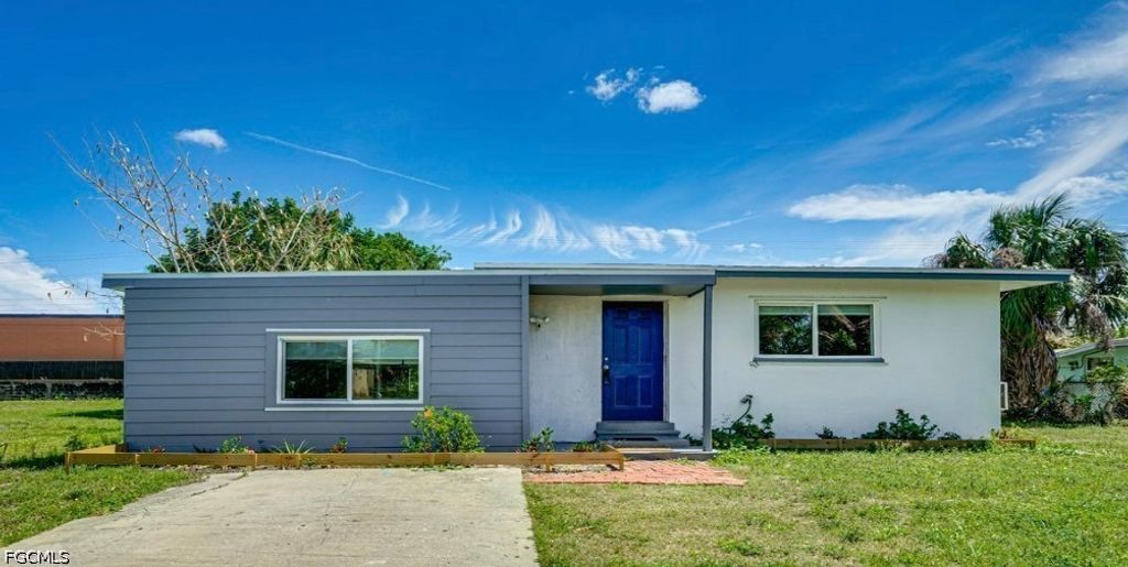 3067 Royal Palm Ave, Fort Myers