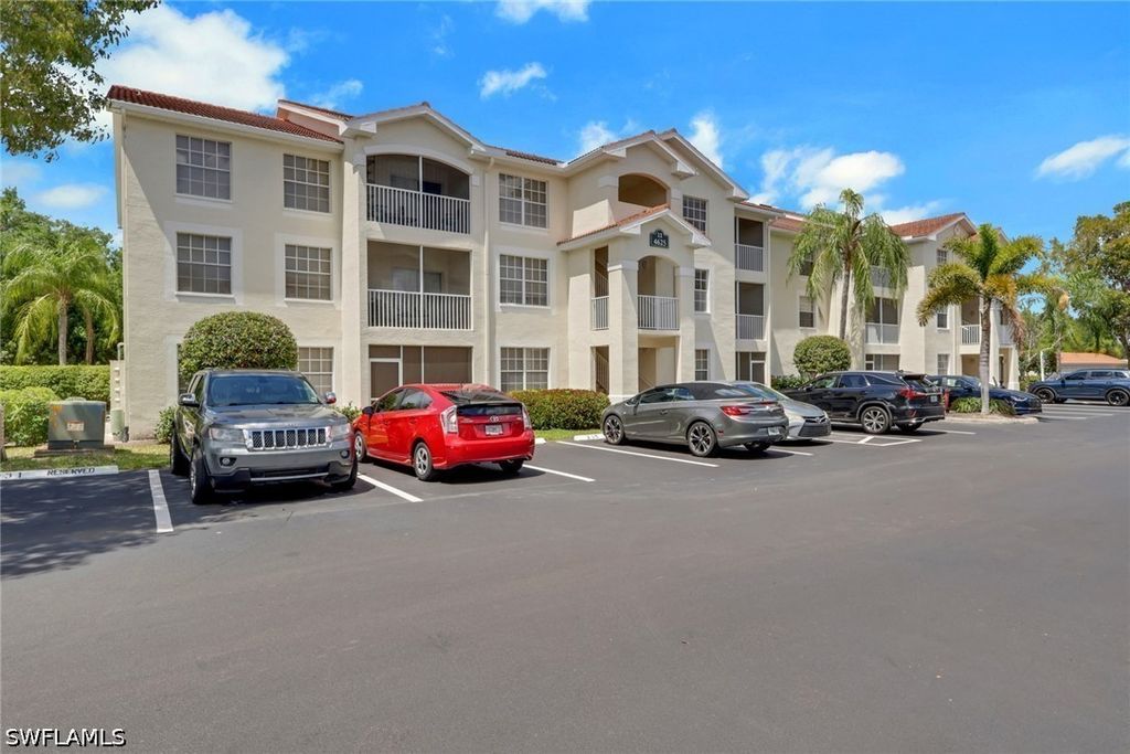 4625 Saint Croix Ln 1136, Naples