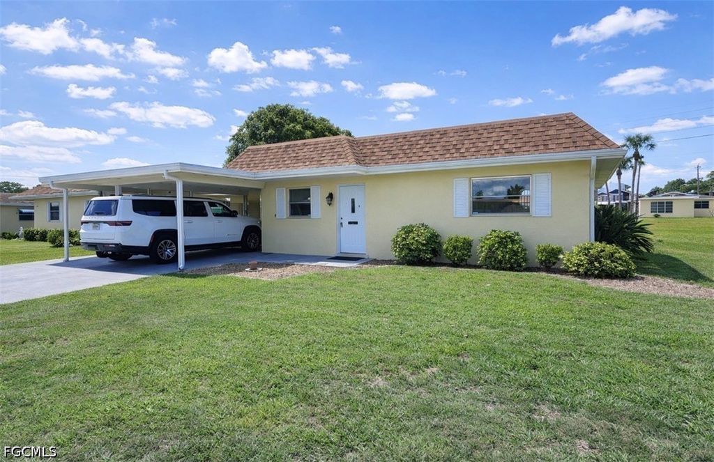 2210 Gardenia Way, LEHIGH ACRES