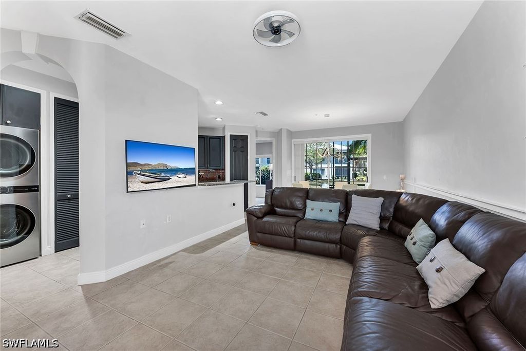 1415 Sweetwater Cv 102, Naples