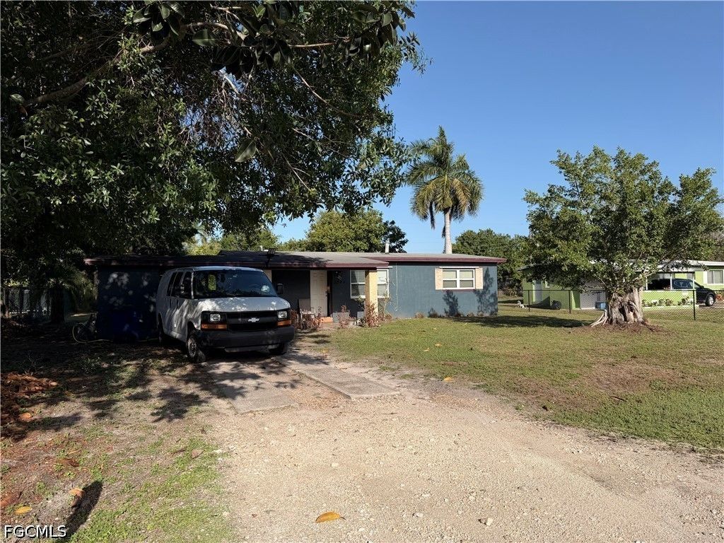 3044 Broadway, FORT MYERS