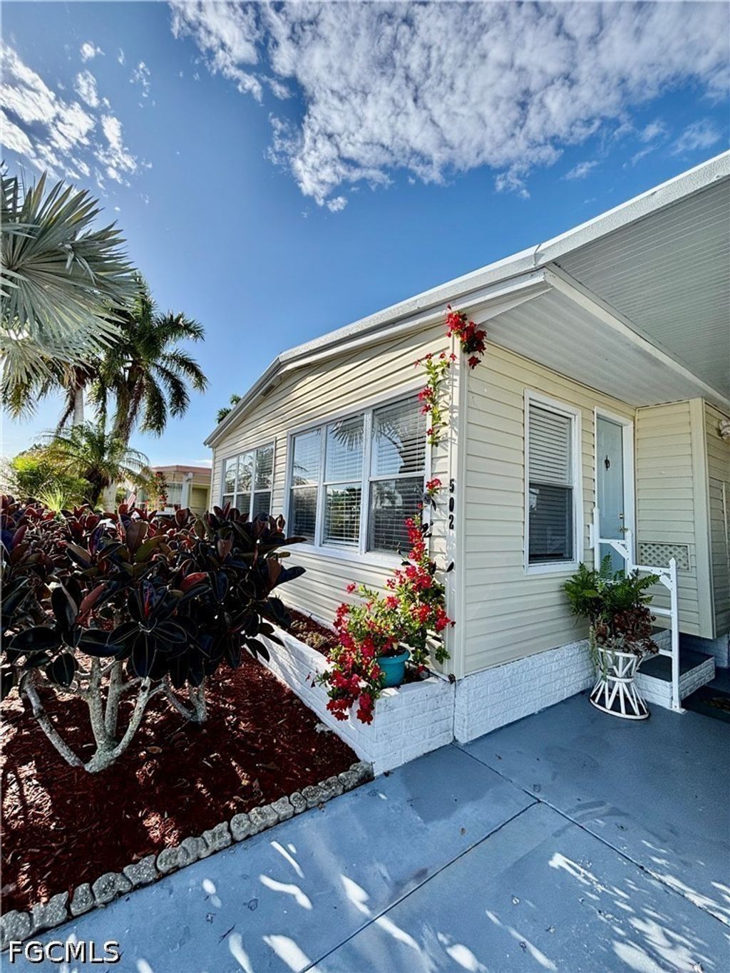 502 Pine Tree Ct, NORTH FORT MYERS