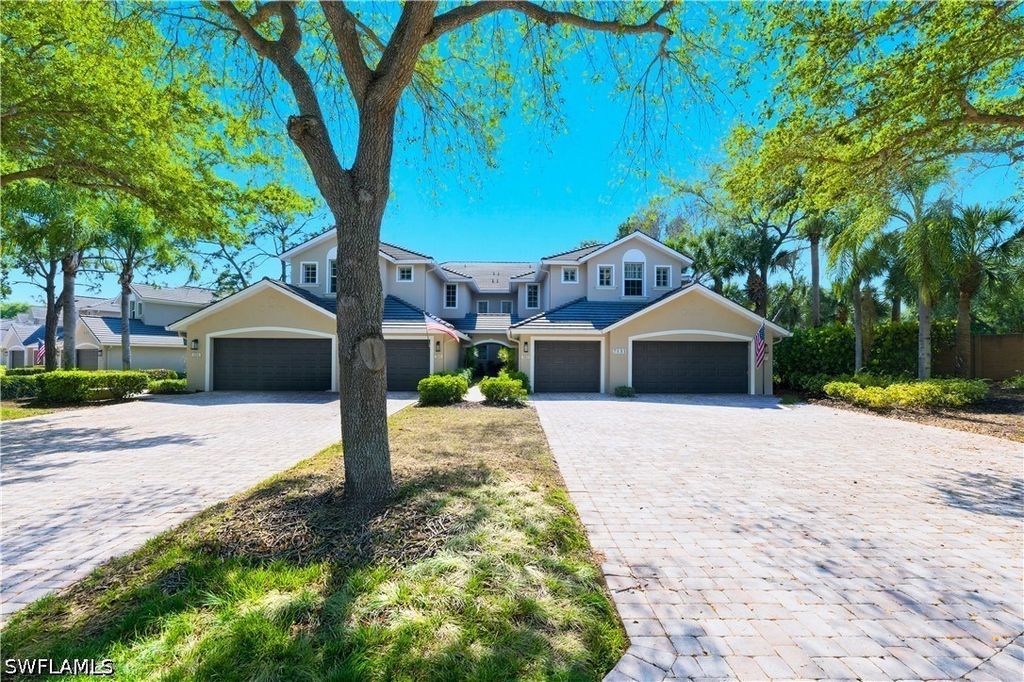 7131 Blue Juniper Ct 202, Naples