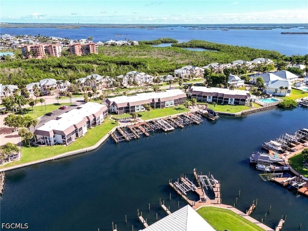 200 Lenell Rd 115, Fort Myers Beach