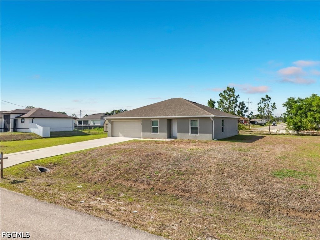 2908 24th St Sw, Lehigh Acres