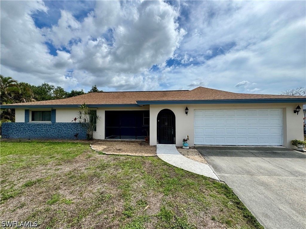 1654 N Fountainhead Rd, Fort Myers