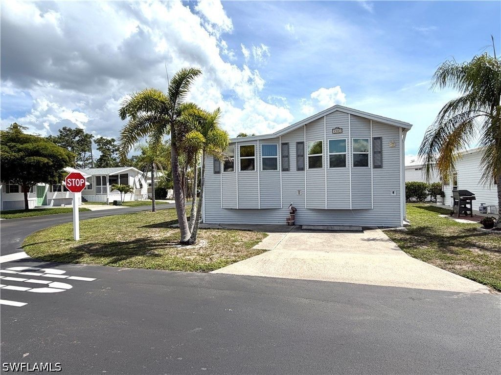 4501 Robert E Lee Blvd E, Estero