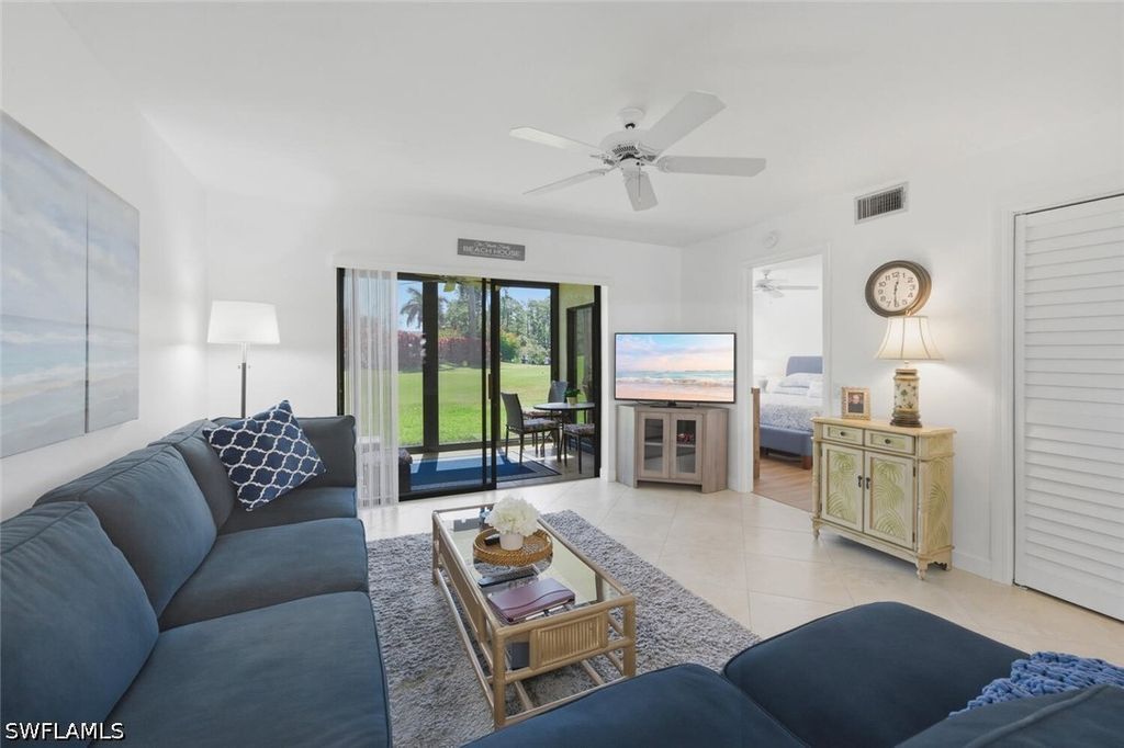 7260 Cvntry Ct 405, Naples