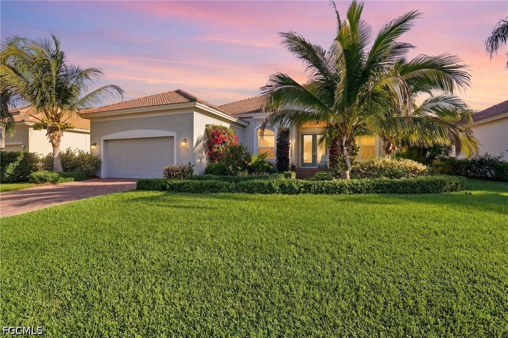 5672 Whispering Willow Way, Fort Myers