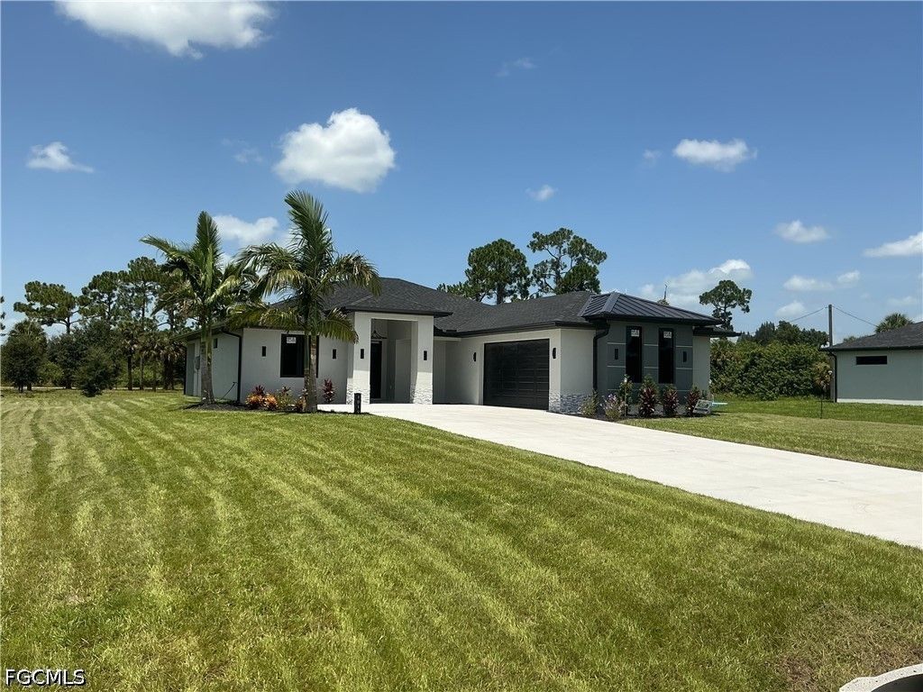 1819 Hines Ave, LEHIGH ACRES
