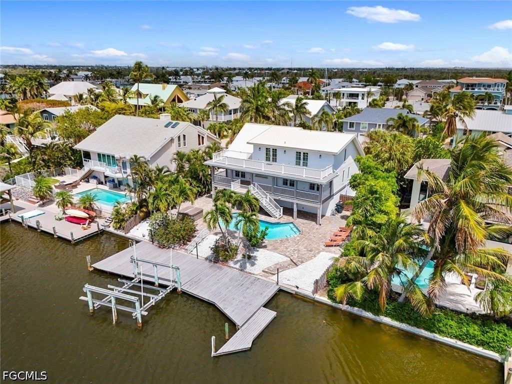 18260 Deep Passage Ln, FORT MYERS BEACH