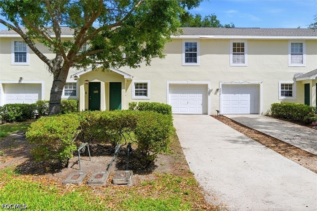 5257 Leeds Rd, Fort Myers