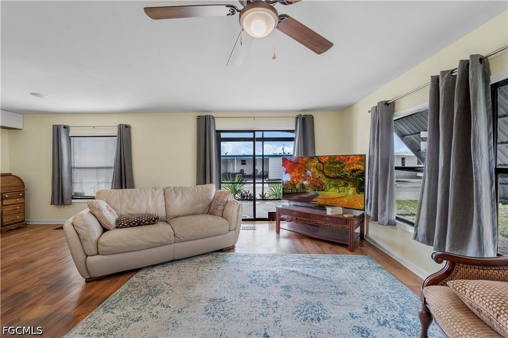 5655 Captain John Smith Loop, NORTH FORT MYERS
