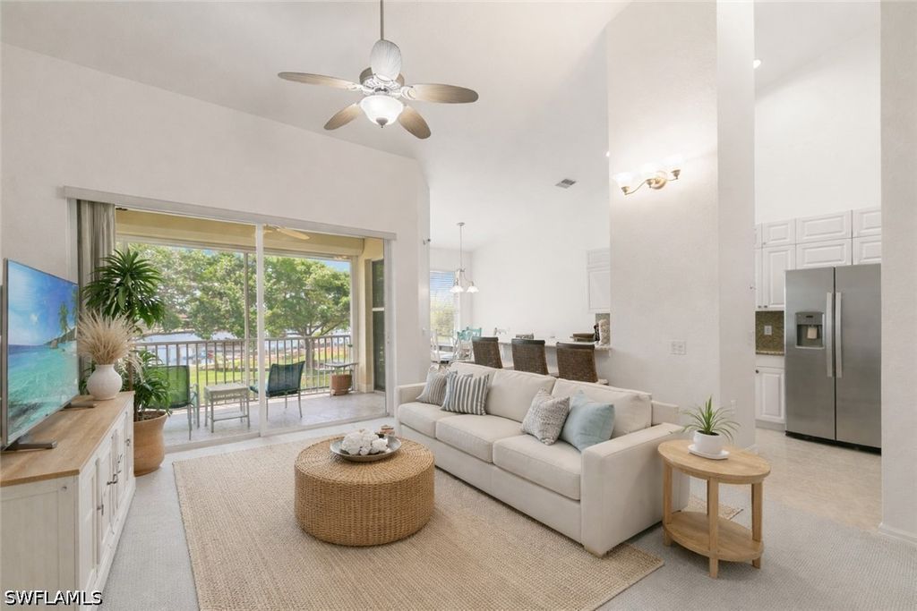 285 Cays Dr 2306, Naples