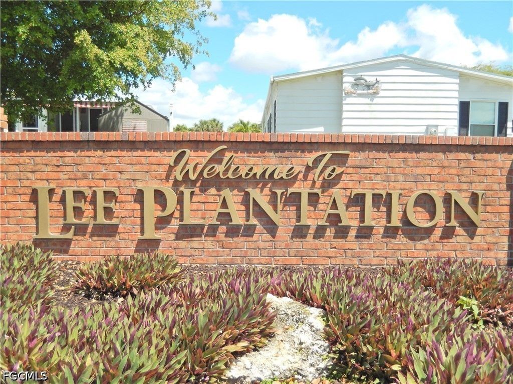 16168 Baton Rouge Ct, Fort Myers