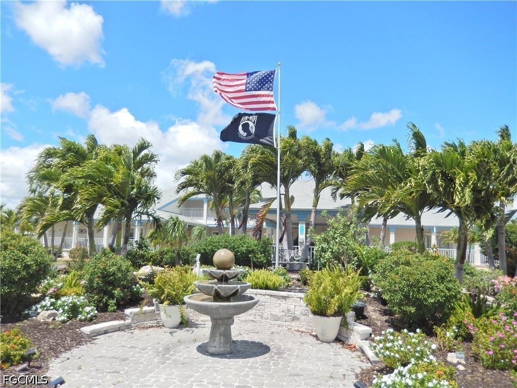 16168 Baton Rouge Ct, Fort Myers