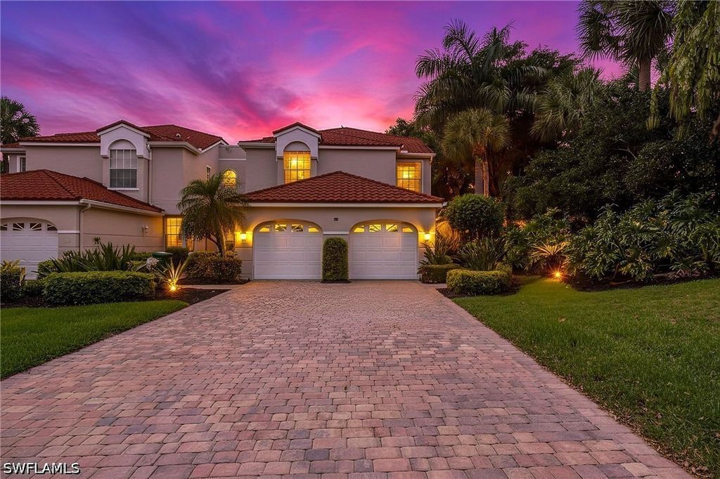 1505 Clermont Dr B202, Naples