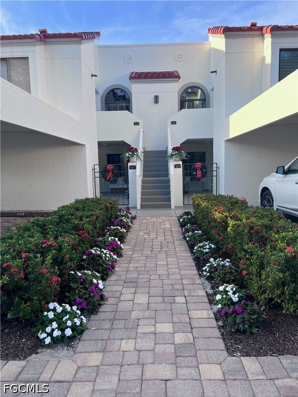 619 Beachwalk Cir I201, NAPLES