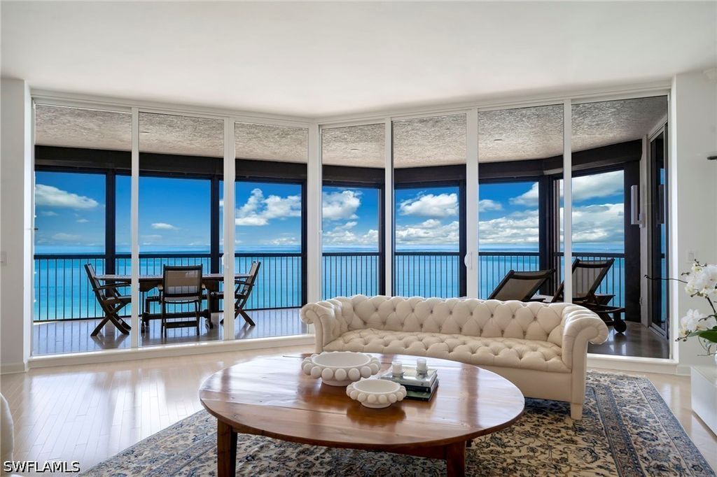 8473 Bay Colony Dr 1401, Naples