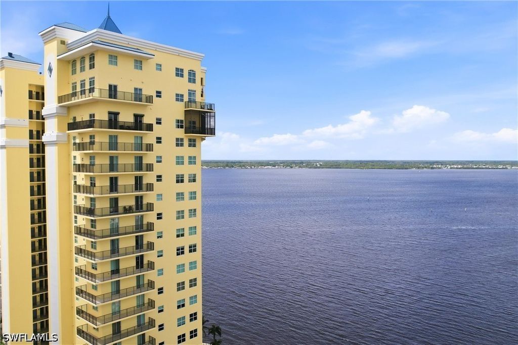 2797 1st St 2105, Fort Myers