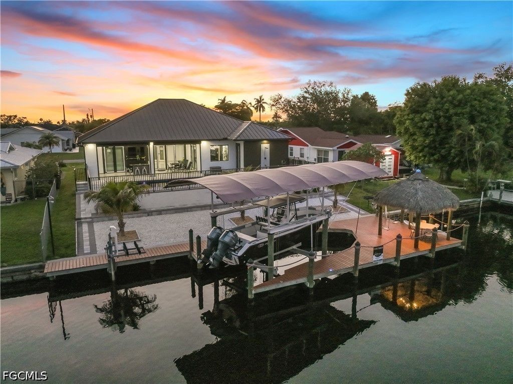4211 Se 1st Ave, CAPE CORAL