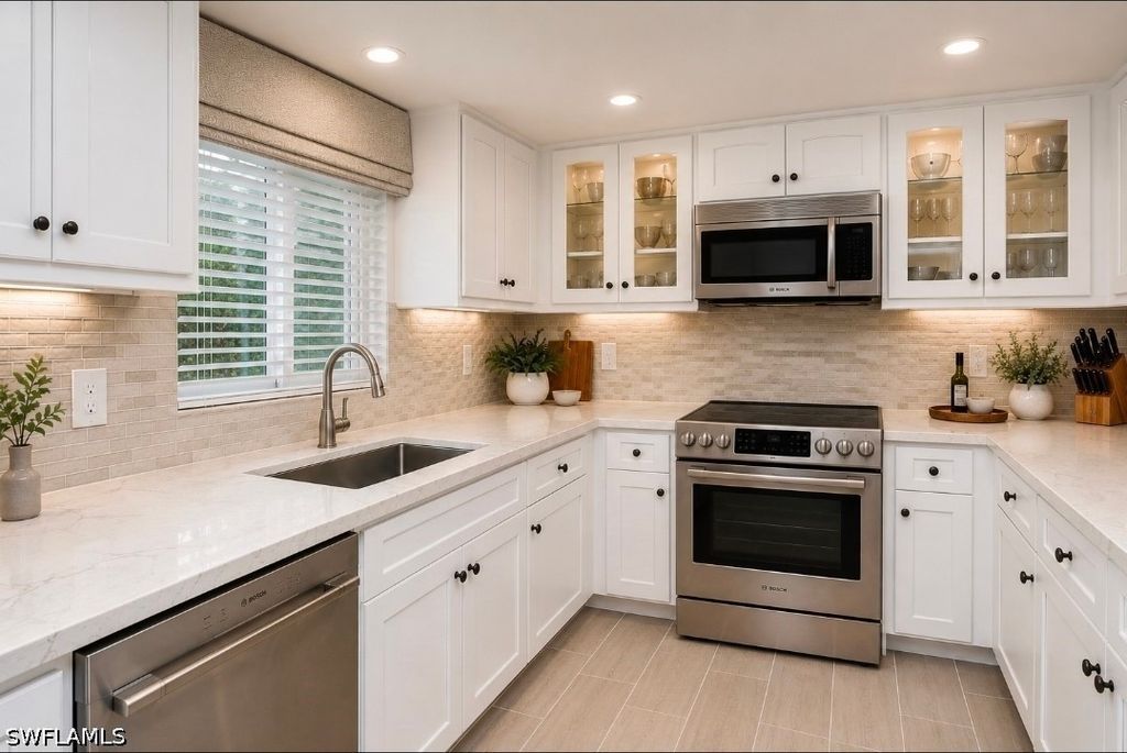 5515 Rattlesnake Hammock Rd 205, Naples