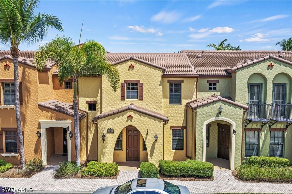 9098 Capistrano St S 7103, Naples